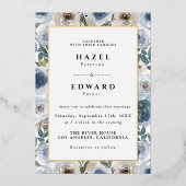シックモダンダスティブルーフローラ水彩色結婚の 箔招待状 (正面)