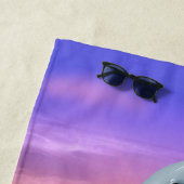 シックモダンドルフィン、ウミガメ&海上のスクリプト ビーチタオル (インサイチュ)