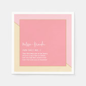 シックモダンパステルピンク金ゴールドの結婚おもしろいファクト スタンダードカクテルナプキン (正面)