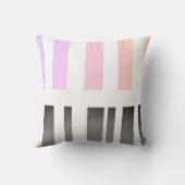 シックモダンピローストライプピンクとグレー クッション (裏面)