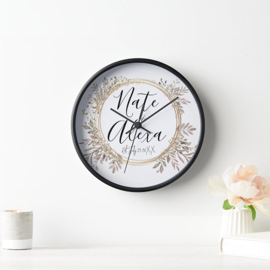 シックモダンフローラ結婚リースパーソナライズされた 壁時計 (ホーム)