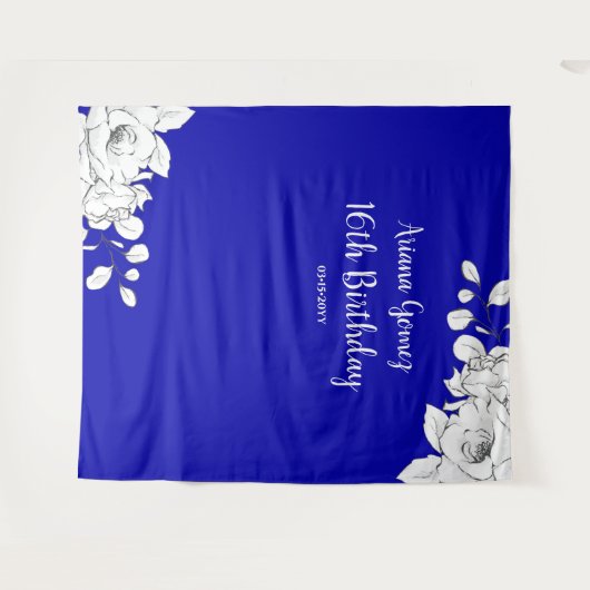 シックモダンブルー王室のホワイトフローラ背景 タペストリー (正面(横))