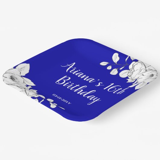 シックモダンブルー王室のホワイトフローラ誕生日パーティー ペーパープレート (傾斜あり)