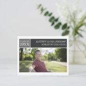 シックモダン卒業式はがき – 黒 インビテーションポストカード (スタンド正面)