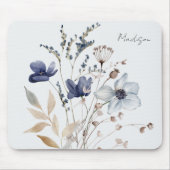 シックモノグラムのかわいらしウォーターカラーブルーフラワー マウスパッド (正面)