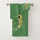 シックモノグラムのイニシャルモダンファームハウスグリーン バスタオルセット (インサイチュ)