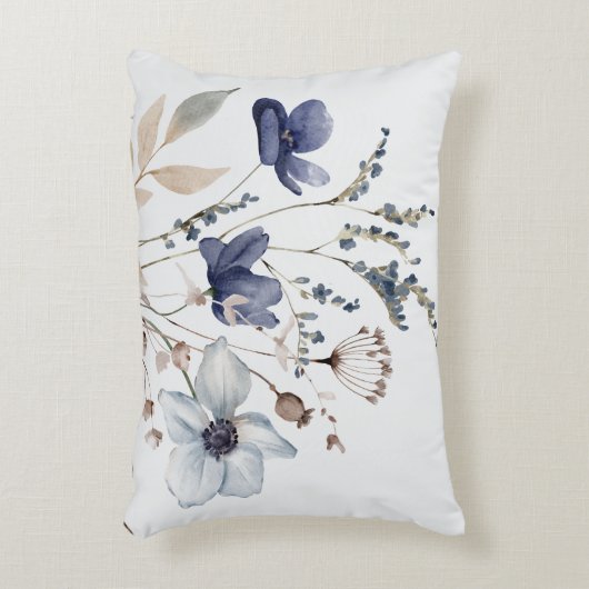 シックモノグラムのエレガントウォーターカラーブルーフラワー アクセントクッション (正面(垂直))