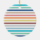 シックモノグラムパステルレインボー水平ストライプ セラミックオーナメント (裏面)