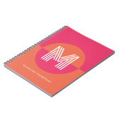 シックレトロピンクオレンジジオメトリックモダンモノグラム ノートブック (左側)