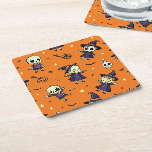 シック不気味ハロウィーン枕 – 無料フェスティバル スクエアペーパーコースター (アングル)