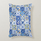 シック地中海のブルー、ホワイト、イエローパターン アクセントクッション (正面(垂直))