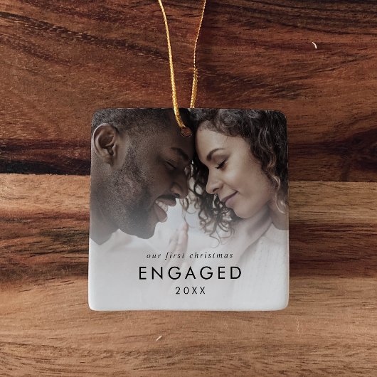 シック私たちの初めてのクリスマス婚約した写真 セラミックオーナメント