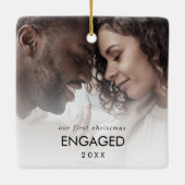 シック私たちの初めてのクリスマス婚約した写真 セラミックオーナメント (裏面)