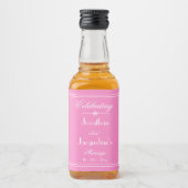 シック結婚な名パーソナライズされた前かわいいピンクミニ リキュールボトルラベル (正面)