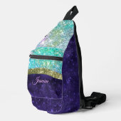 シック虹色パープルブルーフェイクグリッターモノグラム スリングバッグ (右コーナー)