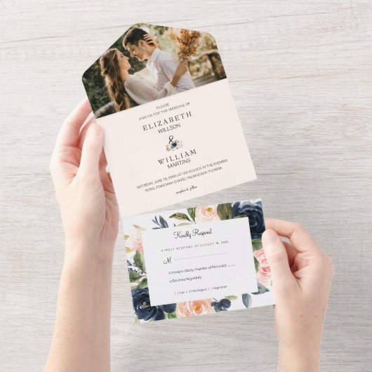 シック赤面ピンクとネイビーブルーのフローラ結婚の写真 オールインワン招待状 (貼ってはがせる)