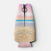 シック赤面ピンクビーチ結婚式2ハート ボトルクーラー (裏面)