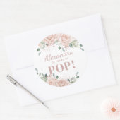 シック赤面ピンクフローラバラ金ゴールドベビー準備完了ポップ・アートの ラウンドシール (封筒)