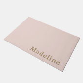 シック赤面ピンクモダン金ゴールドシンプルモノグラム名 ドアマット (アングル)