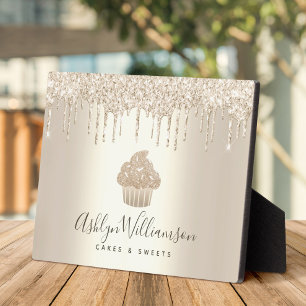 シック金ゴールドカップケーキグリッタードリップベーカリーパティシシェフ フォトプラーク