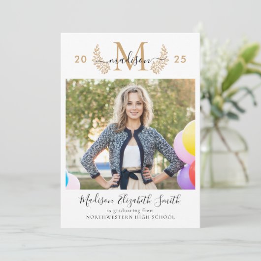 シック金ゴールドモノグラムガーリースクリプト2写真卒業 案内状 (スタンド正面)