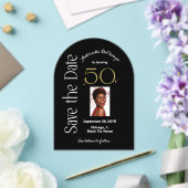 シック50と素晴らしいブラック金ゴールドアーチ日付を保存 アクリル招待状 (インサイチュ (ウェディング))