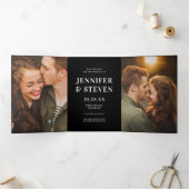 シック+はっきりしたタイポグラフィ日付の写真カードを保存 三つ折り招待状 (内部)