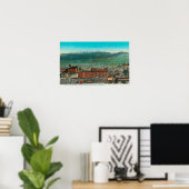 シティとハイランドマウンテンの空中景観 ポスター (ホームオフィス)