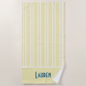 シティシックなソフトイエローブリデスメイドストライプのズ ビーチタオル (正面)