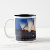 シドニーオペラハウスアットナイトシドニーニューサウス ツートーンマグカップ (左)