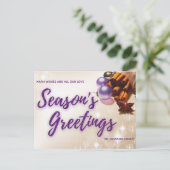 シナモンエレガントパープルグリッタースクリプトクリスマス シーズンポストカード (スタンド正面)