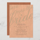 シナモンスパイスタイポグラフィブライダルシャワー モダン 招待状 (正面/裏面)