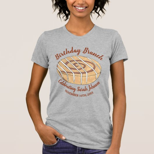 シナモン転がパンペストリー誕生日パーティーブランチ Tシャツ (正面)