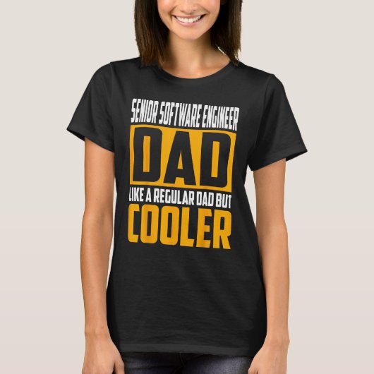 シニアソフトウェアエンジニアのオヤジ 普通の Tシャツ (正面)