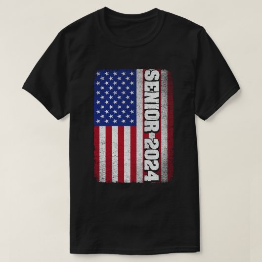 シニア2024アメリカ国旗の卒業 Tシャツ (デザイン正面)