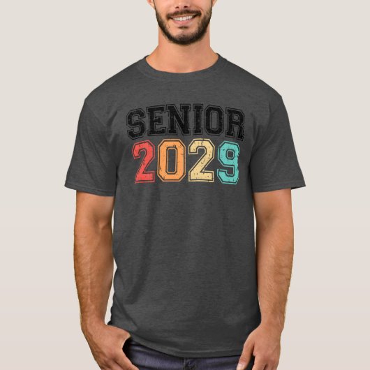 シニア 2029 レトロ ヴィンテージ フレンド Tシャツ (正面)