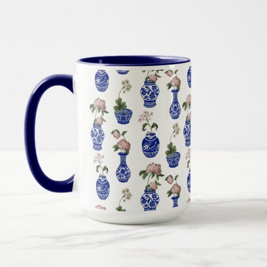 シノワズリーの青い花瓶と花 マグカップ (左)