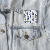 シノワズリーの青い花瓶と花 缶バッジ (インサイチュ)