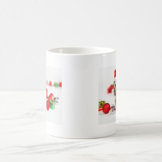 シベリアのハスキークリスマスとオーナメントギフトボックス コーヒーマグカップ (中央)