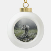 シベリアの白ハスキー セラミックボールオーナメント (正面)