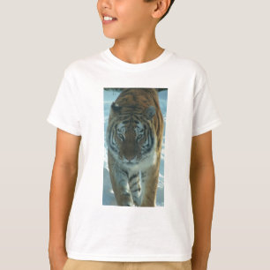 シベリアトラのつきまとう子供のワイシャツ Tシャツ