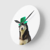 シベリア・ハスキー・ドッグ・セント・パトリックの日 ラウンド壁時計 (傾斜)