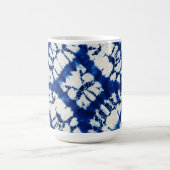 シボリ絞り染めサウスシーズインディゴろうけつ染め モーフィングマグカップ (中央)