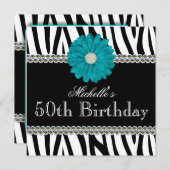 シマウマのティール(緑がかった色)のデイジーによって印刷される宝石の第50誕生日 招待状 (正面/裏面)