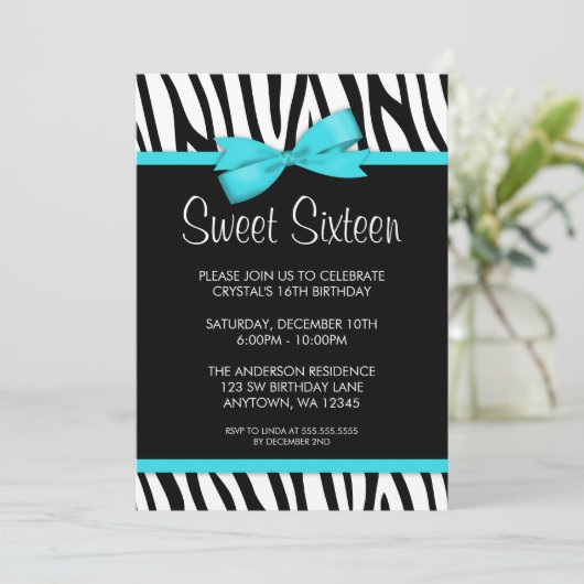 シマウマのティール(緑がかった色)の青によって印刷される弓菓子16の誕生日 招待状 (スタンド正面)