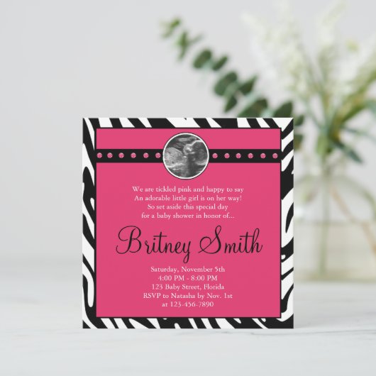 シマウマのピンクのエコー検査の写真のベビーシャワーの招待状 招待状 (スタンド正面)