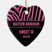 シマウマのプリントおよびピンクの菓子16の記念品をやり直して下さい セラミックオーナメント (右)