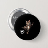 シマシマのトラ猫がサッカーを蹴る とっても面白い猫好きグッズ 缶バッジ (正面&裏面)