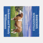 シムメンタルブルインパスチャー フリースブランケット (正面(横))