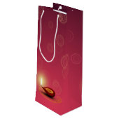 シャイニーハッピーディワリディヤ – ワイン抱き枕 ワインギフトバッグ (裏面アングル)